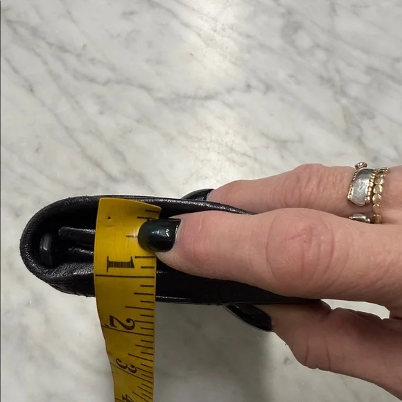 Prada Black Leather Gaurfre Pleat Wallet - Picture 14 of 14